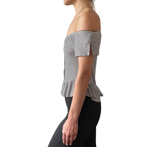NWOT Art-Class Off-the-Shoulder Black White Striped Button Down Peplum S/S Top - Picture 12 of 16